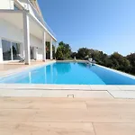 Willa Luxurious With Pool