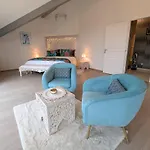 Luxurious With Pool Willa Échenevex