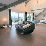 Willa Luxurious With Pool