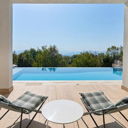 Villa Luxurious With Pool *