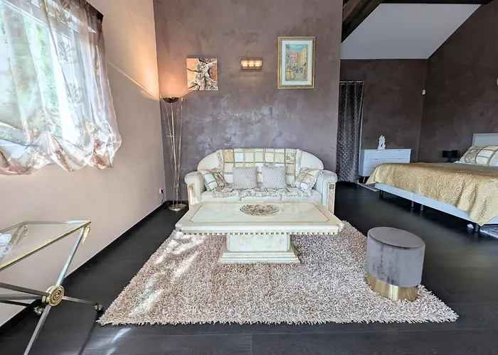Villa Luxurious With Pool Echenevex