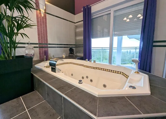 Luxurious With Pool Villa Echenevex