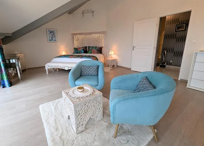 Luxurious With Pool Villa Echenevex