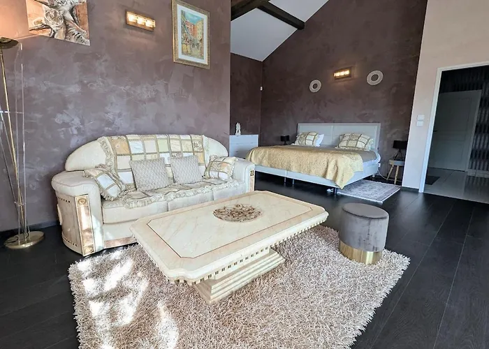 Luxurious With Pool Villa Echenevex
