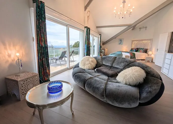 Luxurious With Pool Villa *