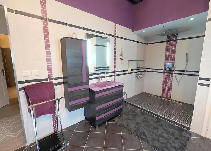 Villa Luxurious With Pool